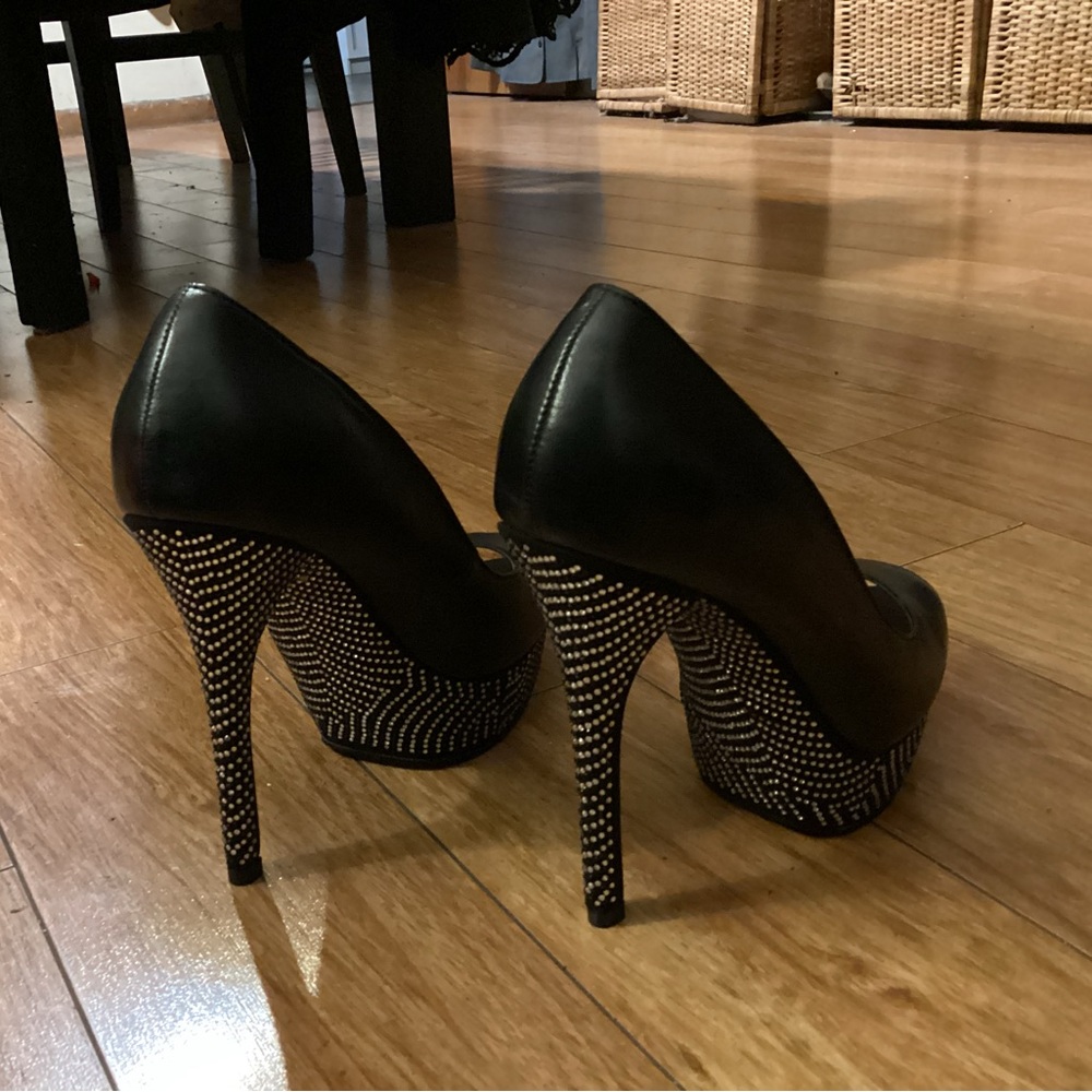 Aldo Beautiful Bling Platform Peep Toe Heels. New. Black. Size 8 1/2
